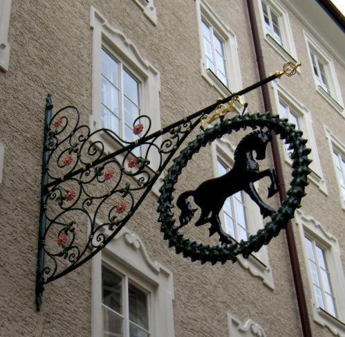 Hotel Schwarzes Roessl Salisburgo Esterno foto