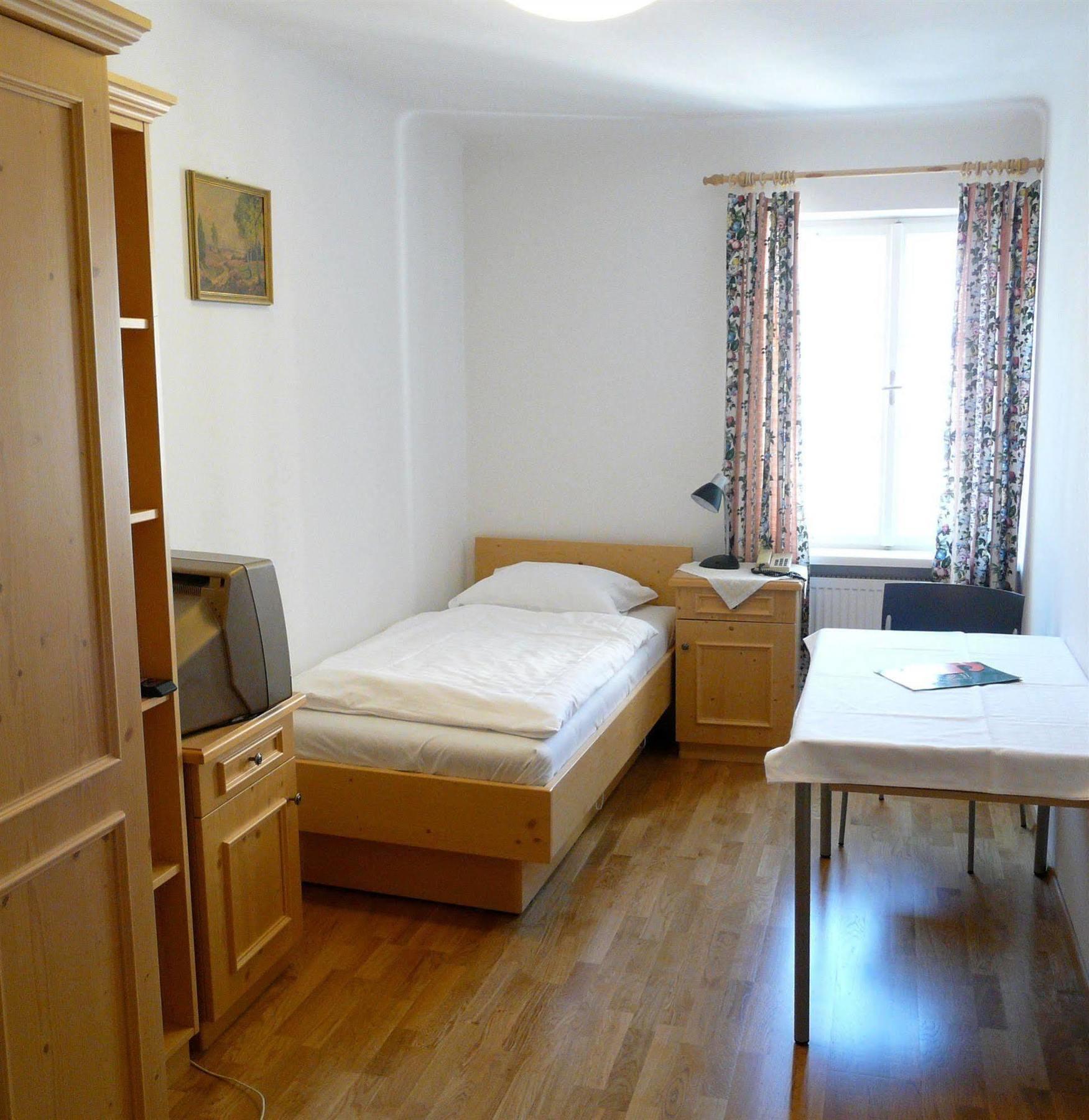 Hotel Schwarzes Roessl Salisburgo Esterno foto